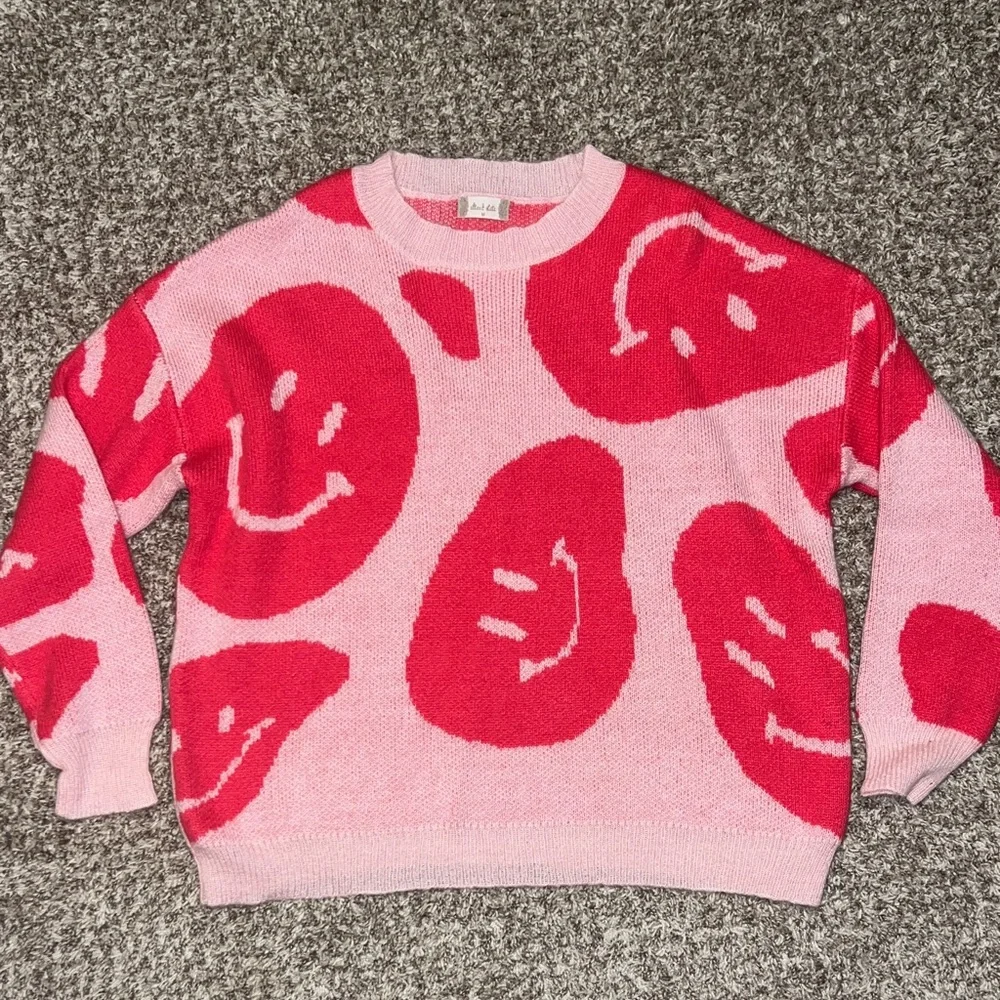 Altar'd State Smiley Brianna Boxy Oversized Pullover Crew Neck Sweater -Medium - Picture 3 of 9